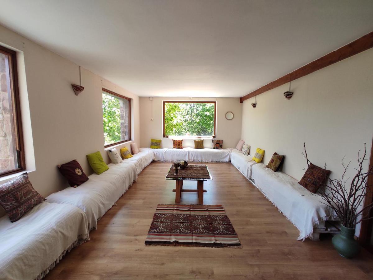 Centro Jardin Mandala Guest House Valberzoso ภายนอก รูปภาพ