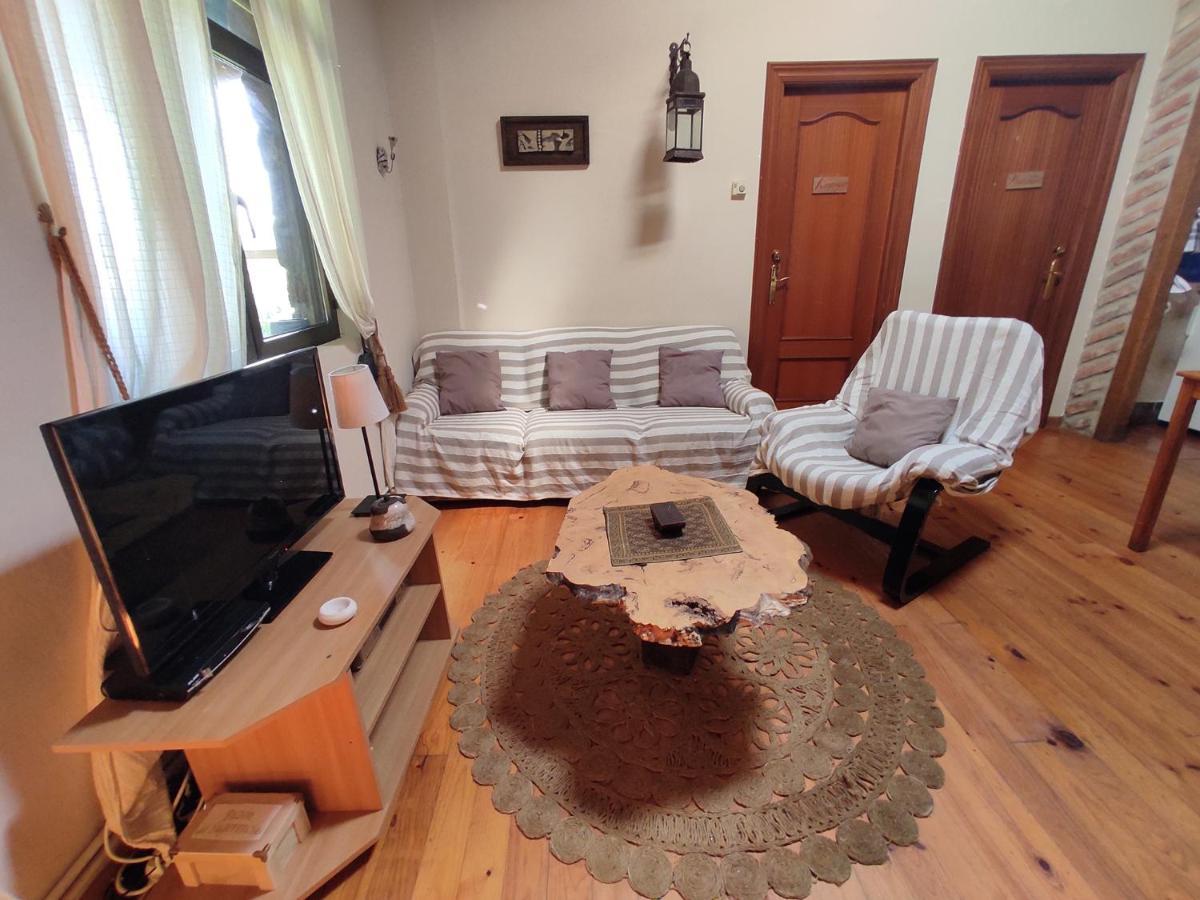 Centro Jardin Mandala Guest House Valberzoso ภายนอก รูปภาพ
